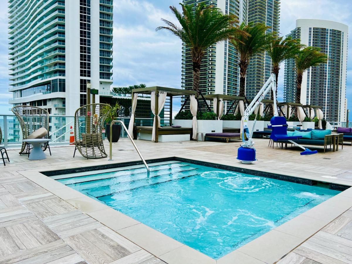 Hyde Beach House Three-Bedroom, Waterfront, Ocean And Intercostal View, Rooftop Pool, 5 Min Walk To Beach Hollywood Esterno foto